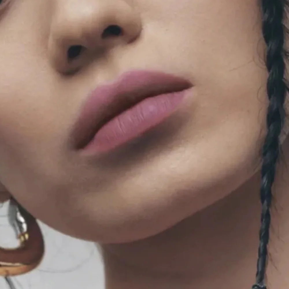 FENTY ICON VELVET LIQUID LIPSTICK - RIRI SHOWSTOPP'R GAME DAY EDITION SUPERBOWL